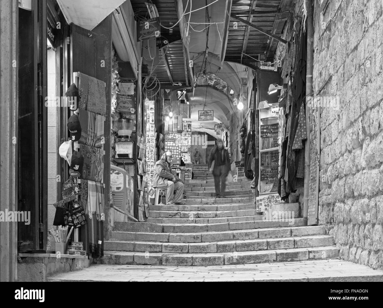 Gerusalemme, Israele - 4 Marzo 2015: Il Market street nella città vecchia in piena attività. Foto Stock