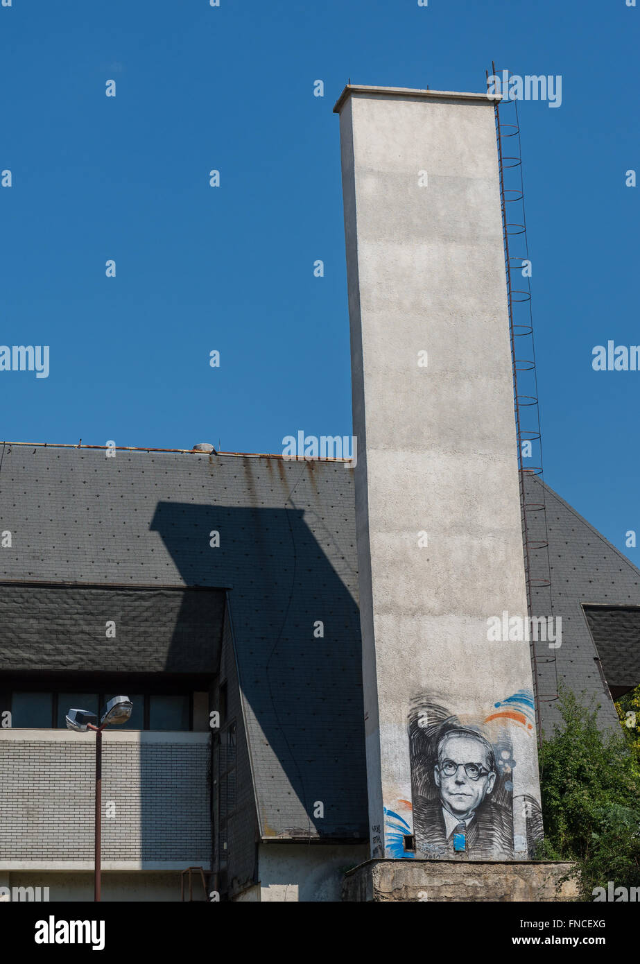 Graffiti iugoslave di scrittore Ivo Andric nella città di Visegrad, Bosnia Erzegovina Foto Stock