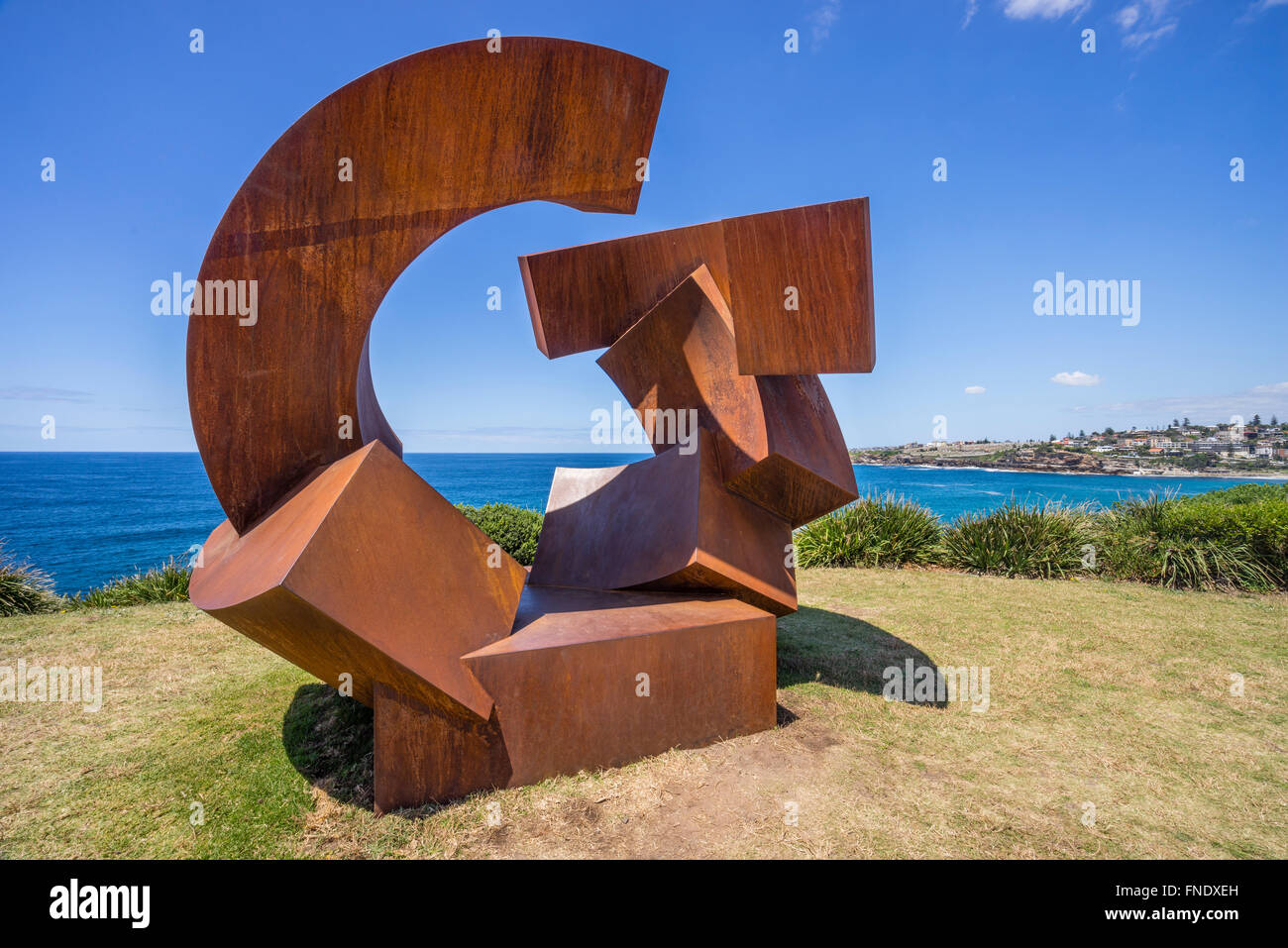 Scultura Di Mare 2015, annuale open air art exhibition lungo la passeggiata costiera tra Bondi e Tamarama, Sydney, Australia Foto Stock