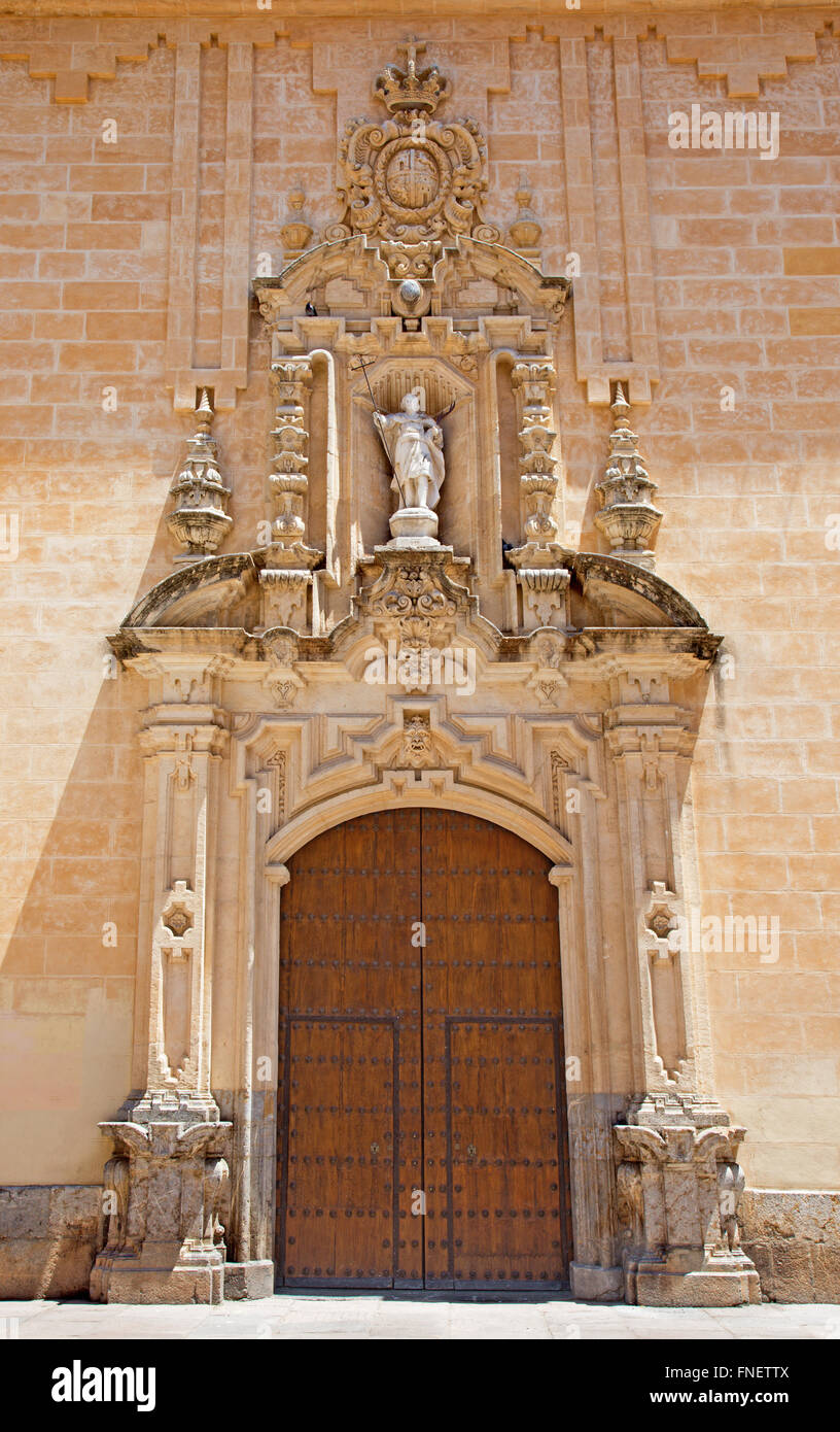 CORDOBA, Spagna - 28 Maggio 2015: il portale barocco della chiesa Real Colegiata de San Hipolito dall anno 1730 da Juan de Aguilar Foto Stock