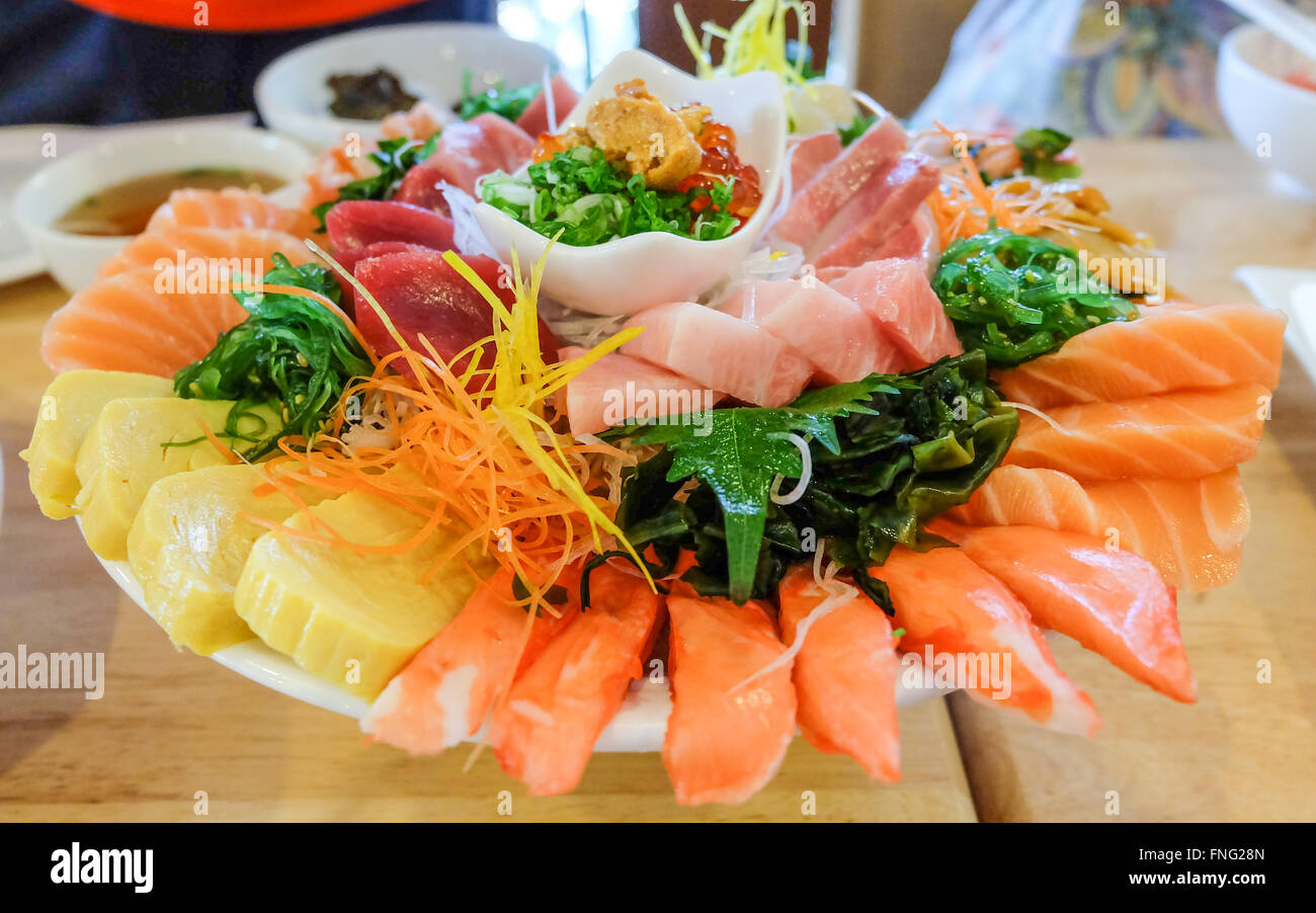 Sashimi giapponese pesce crudo impostato Foto Stock