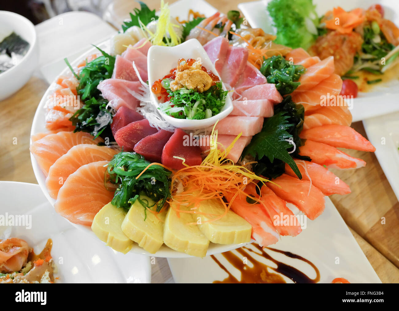 Sashimi giapponese pesce crudo impostato Foto Stock