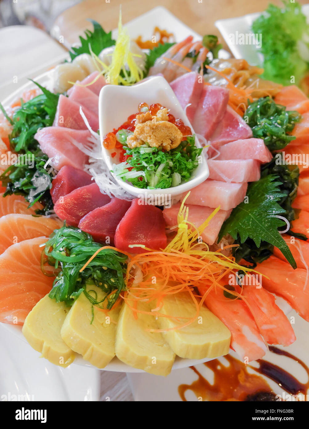 Sashimi giapponese pesce crudo impostato Foto Stock