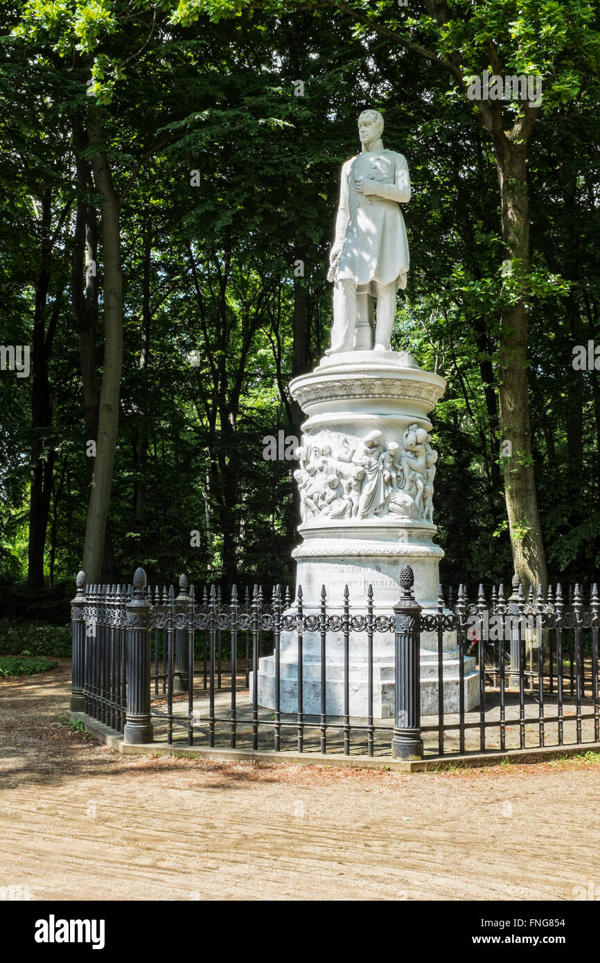Federico il Grande monumento in pubblico Tiergarten park in estate, Berlino Foto Stock