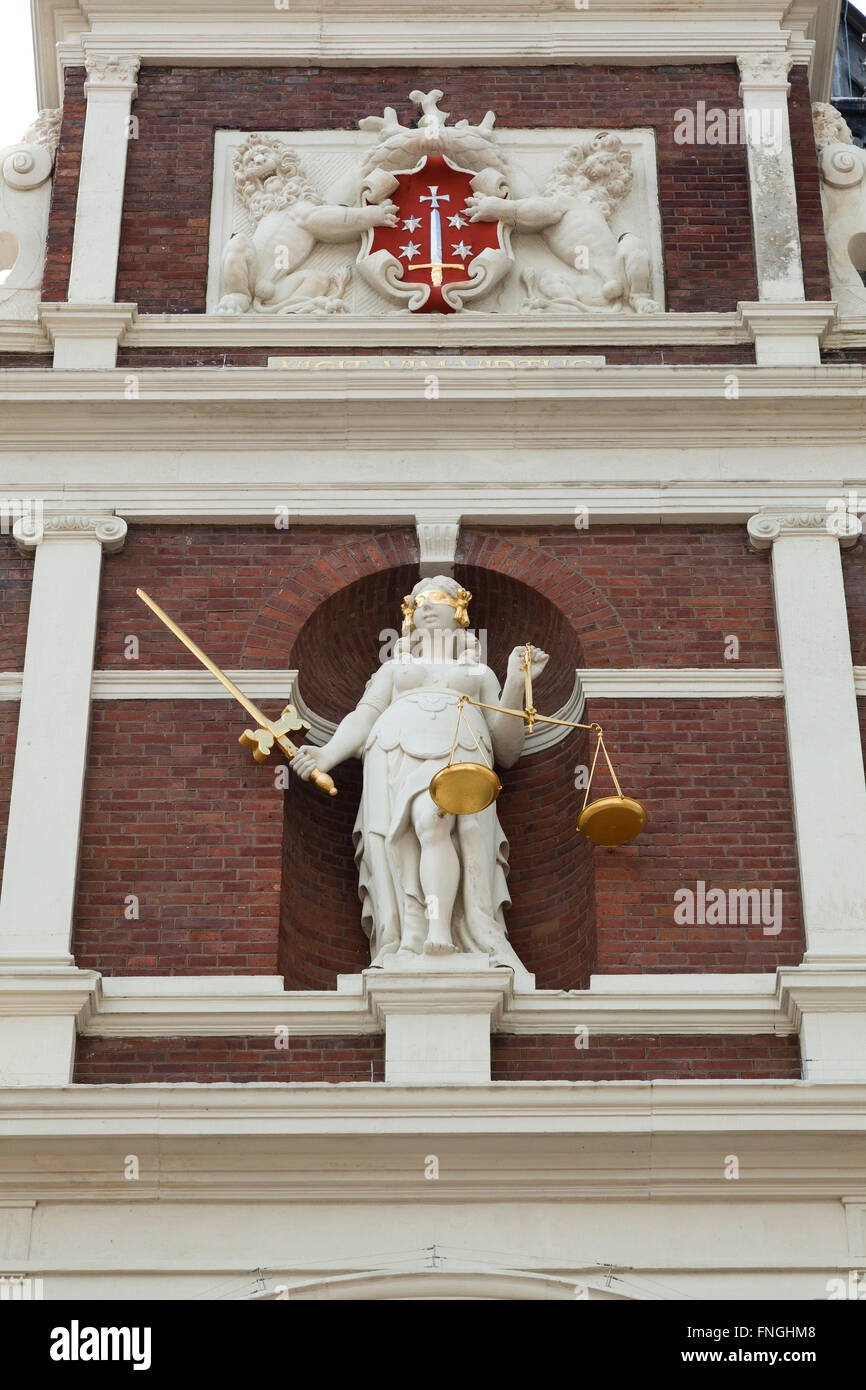 Gable del Municipio con Lady Justitia, Grote Markt, Haarlem Foto Stock