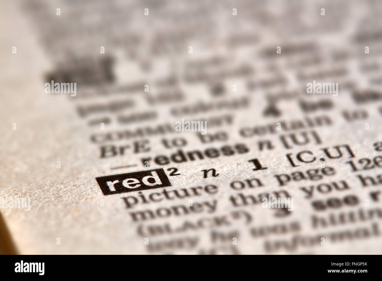 Rosso definizione parola di testo nella pagina del dizionario Foto Stock