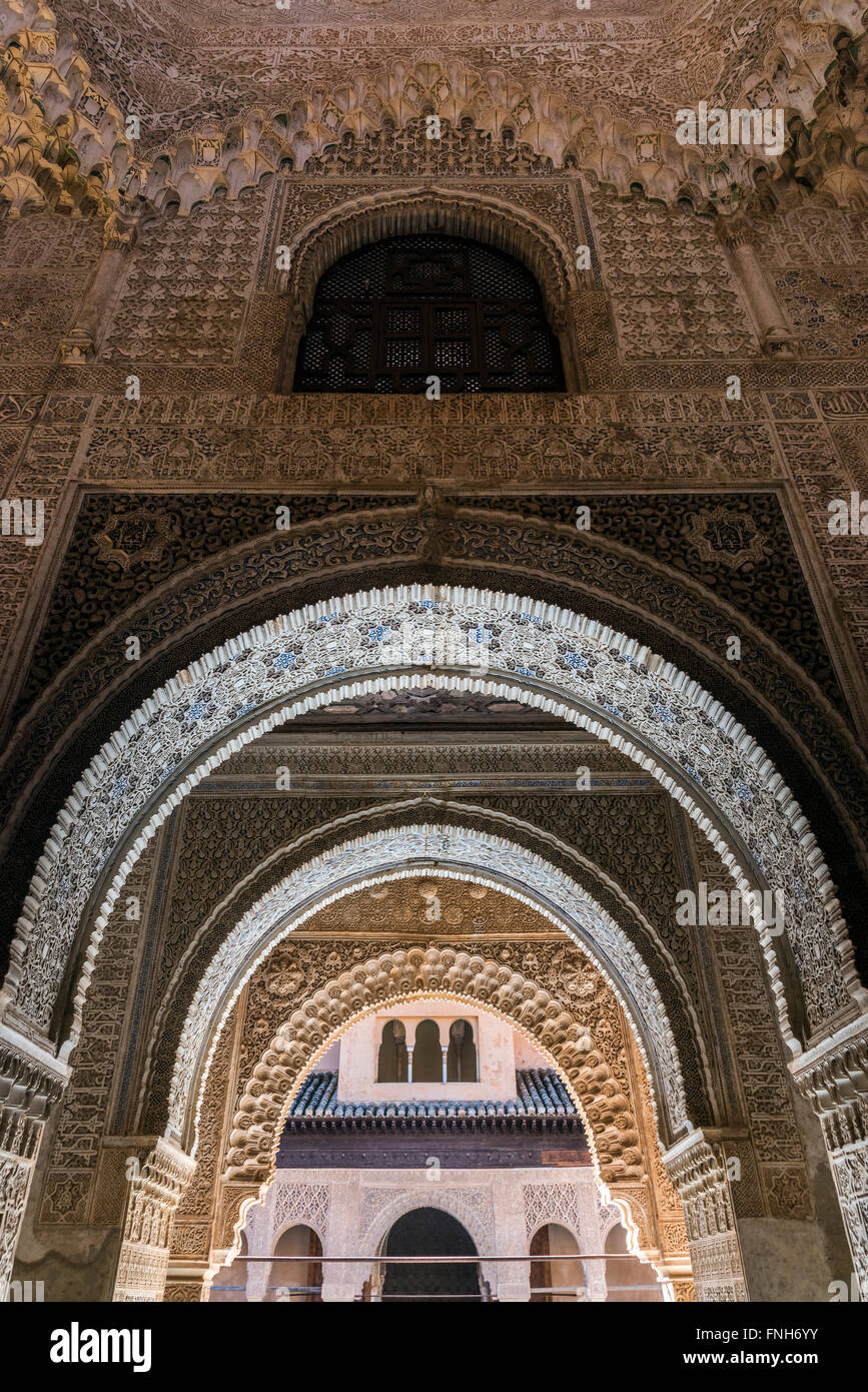 Interno del Palazzo dei Leoni, Alhambra Palace, Granada, Andalusia, Spagna Foto Stock