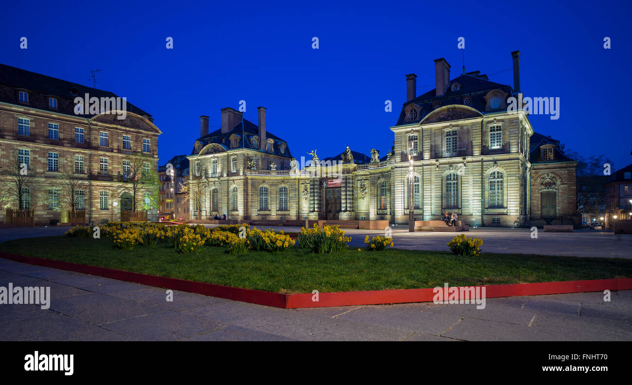 "Palais Rohan' Palazzo Rohan di notte, Strasburgo, Alsazia, Francia Foto Stock