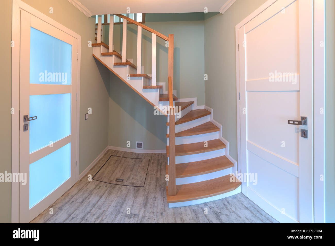 Scala in legno in casa closeup Foto Stock