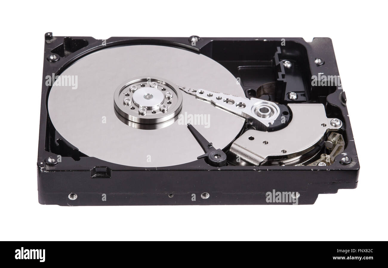 Il vecchio disco rigido con coperchio aperto su uno sfondo bianco Foto Stock