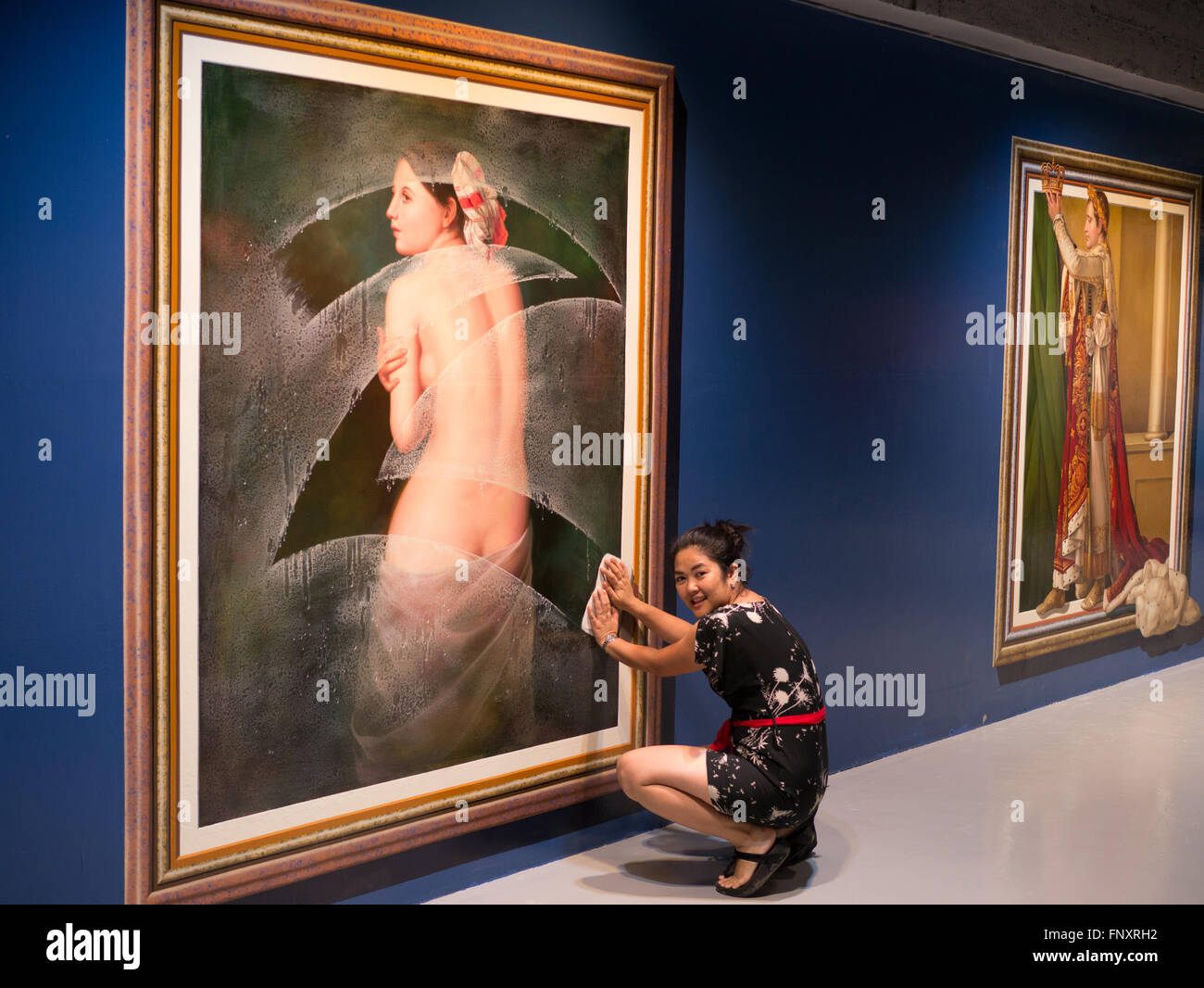 Trucco per godersi un interattivo mostra d'arte Foto Stock