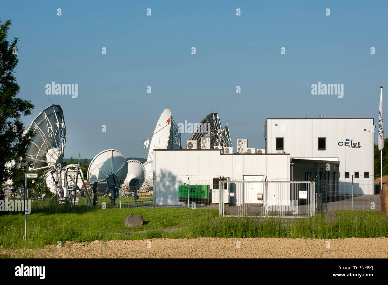 Deutschland, Renania settentrionale-Vestfalia, Rhein-Sieg-Kreis, Ruppichteroth, Hauptgeschäftssitz von Central European Telecom Services (CET Foto Stock