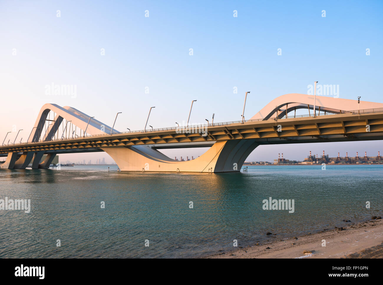 Sheikh Zayed Bridge, Abu Dhabi, Emirati Arabi Uniti Foto Stock