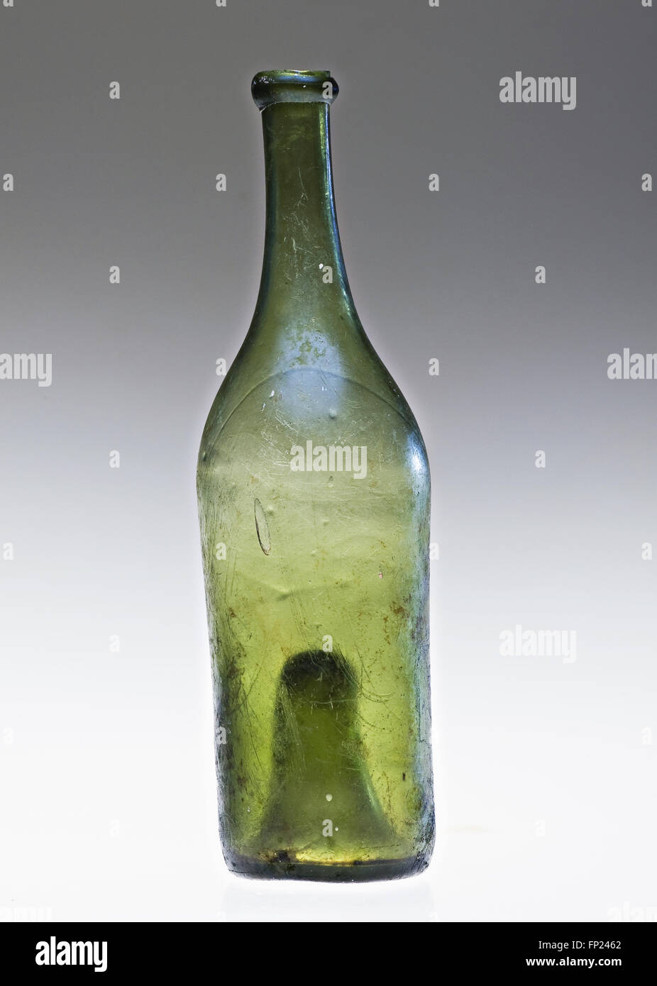 Bottiglia in vetro verde Foto Stock