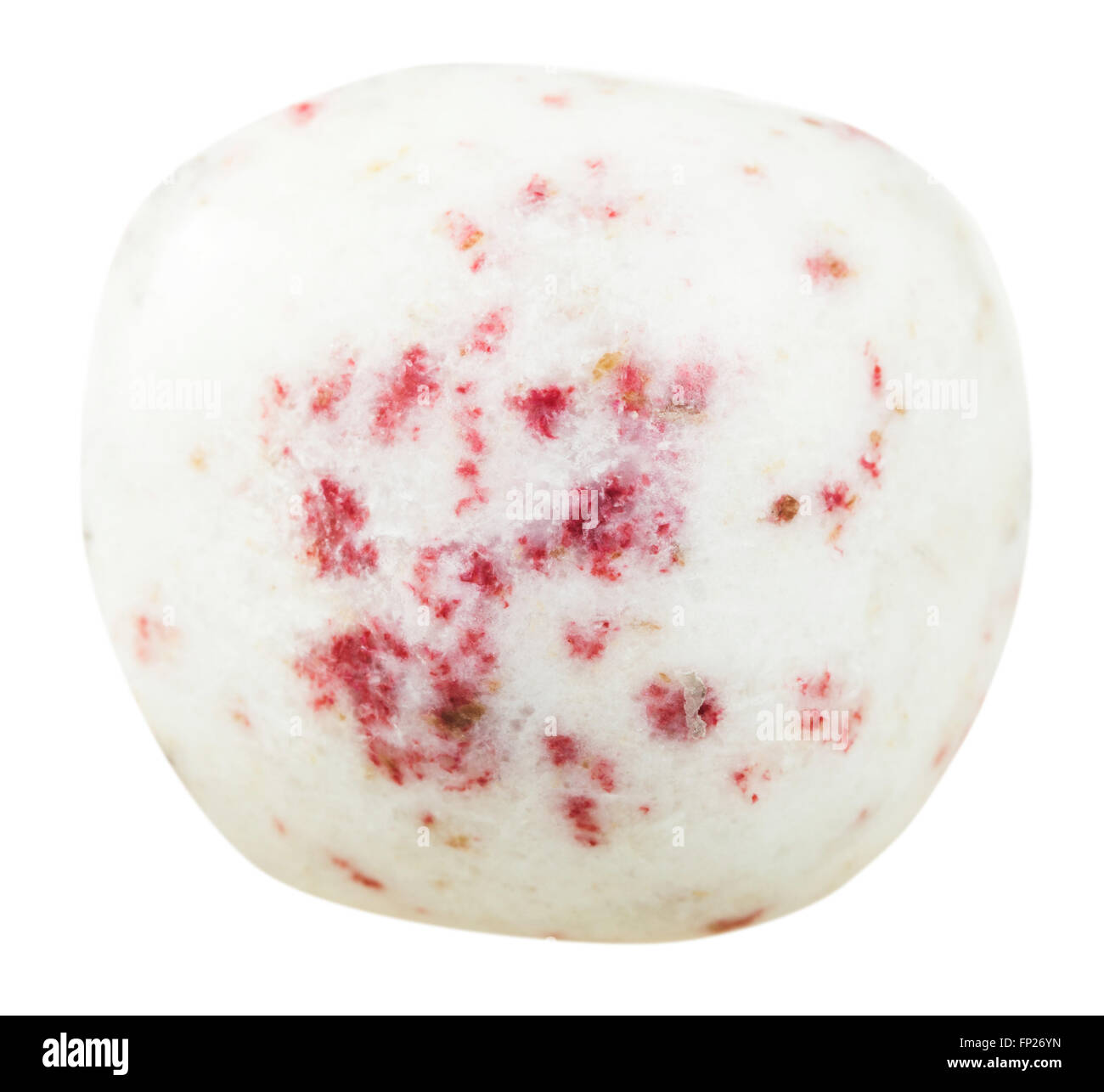 Le riprese in modalità macro della pietra naturale - cristalli rosso di cinabro di dolomite minerali di pietra gem isolati su sfondo bianco Foto Stock