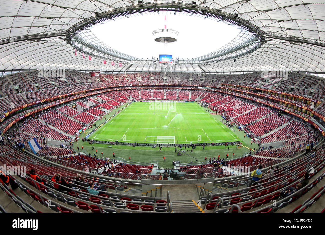 Varsavia, Polonia - 27 Maggio 2015: vista panoramica di Varsavia National Stadium (Stadion Narodowy) prima di UEFA Europa League gioco finale tra il Dnipro e Sevilla Foto Stock