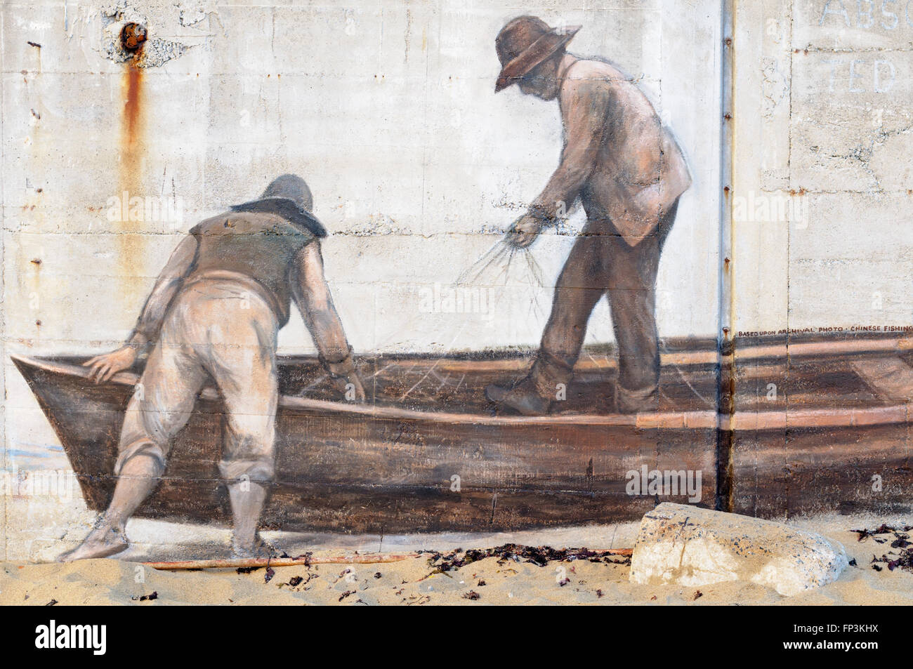 Murale di due pescatori nella loro barca, Cannery Row area, Monterey, California, Stati Uniti d'America Foto Stock
