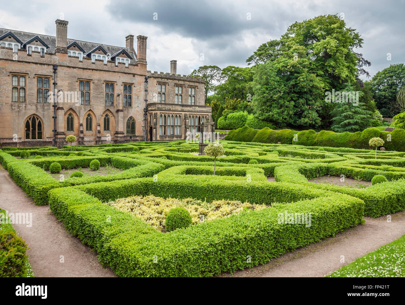 Giardino Spagnolo di Newstead Abbey, Nottinghamshire, Inghilterra Foto Stock