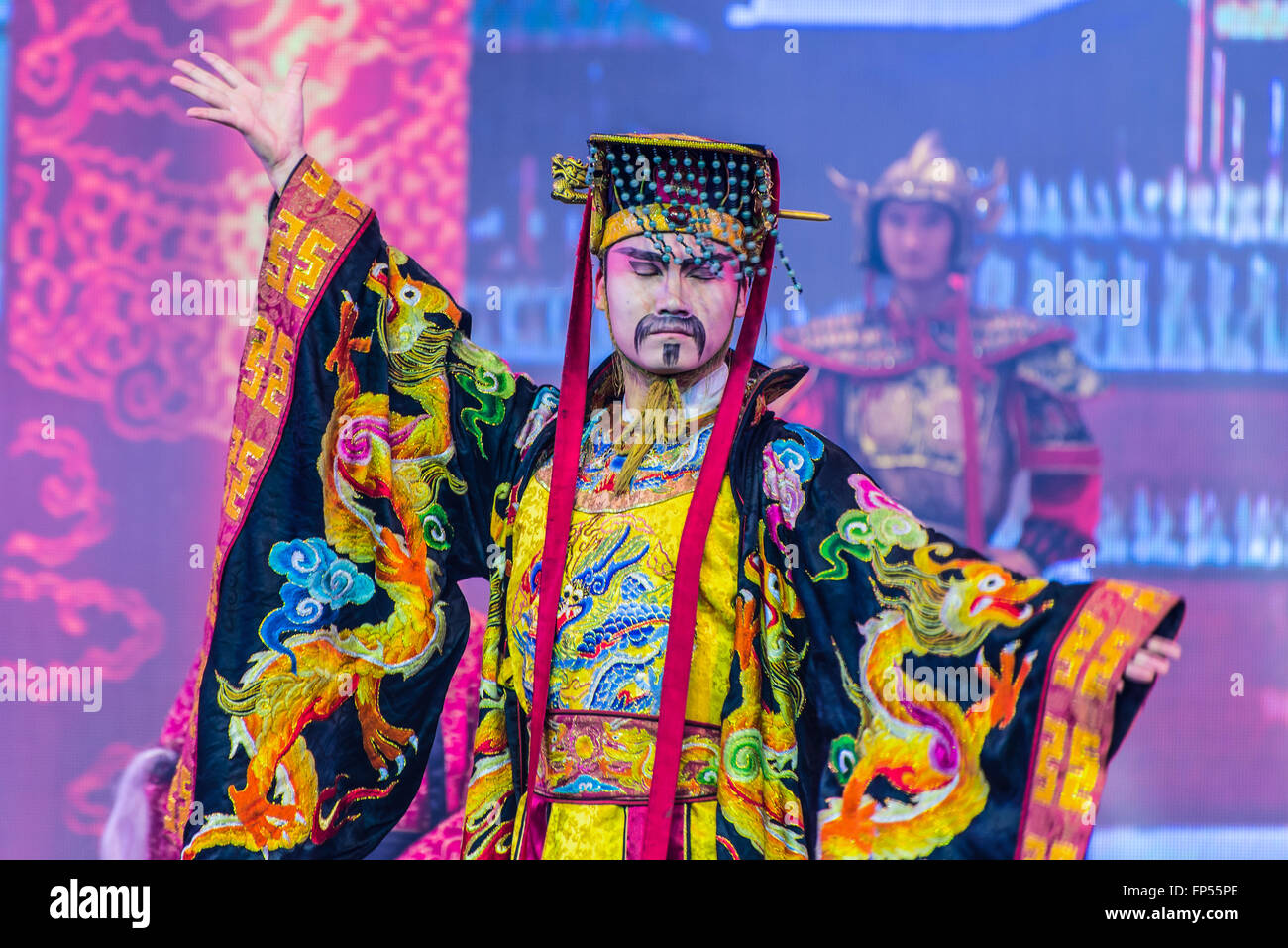 La Dinastia Tang di danza e musica spettacolo al Sunshine Grand Theatre, Citta' di Xian, Provincia di Shaanxi, Cina Foto Stock