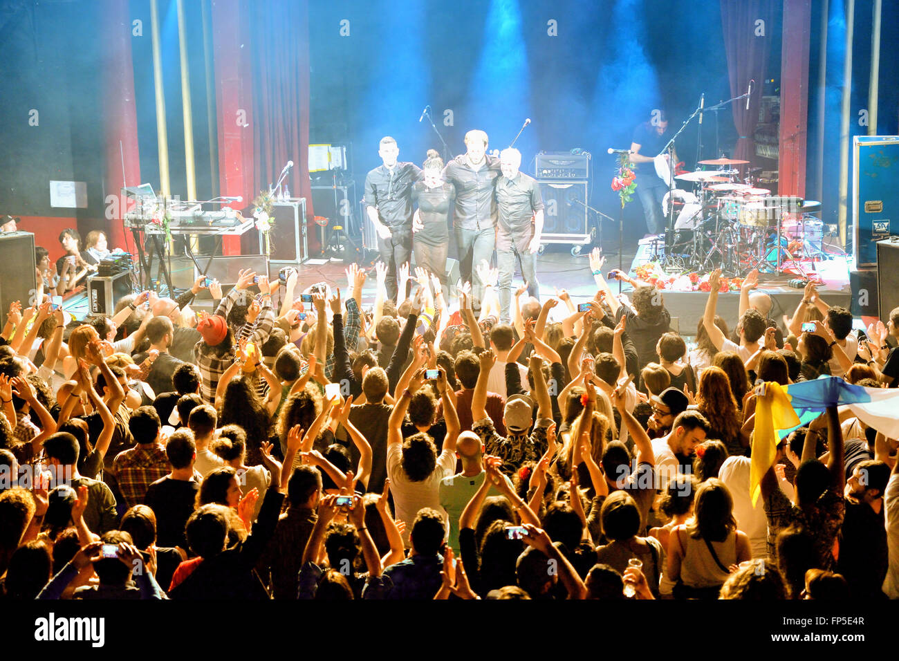 Barcellona - 12-05: Carburante Fandango (elettronico, funk, fusion e flamenco band) esegue a Apolo (sede) sul dicembre 05, 2014. Foto Stock