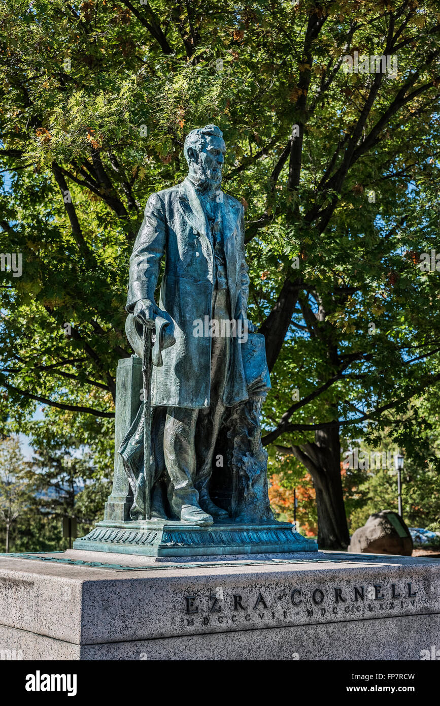 Ezra Cornell statua del campus o Cornell University, Ithaca, New York, Stati Uniti d'America Foto Stock