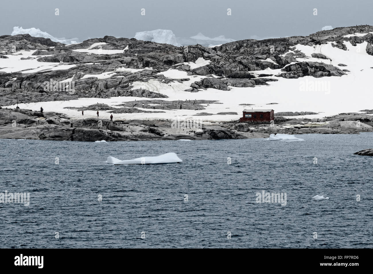 Antartico Argentina di base e di ricerca scientifica stazione, Lemaire Channel, Penisola Antartica Foto Stock