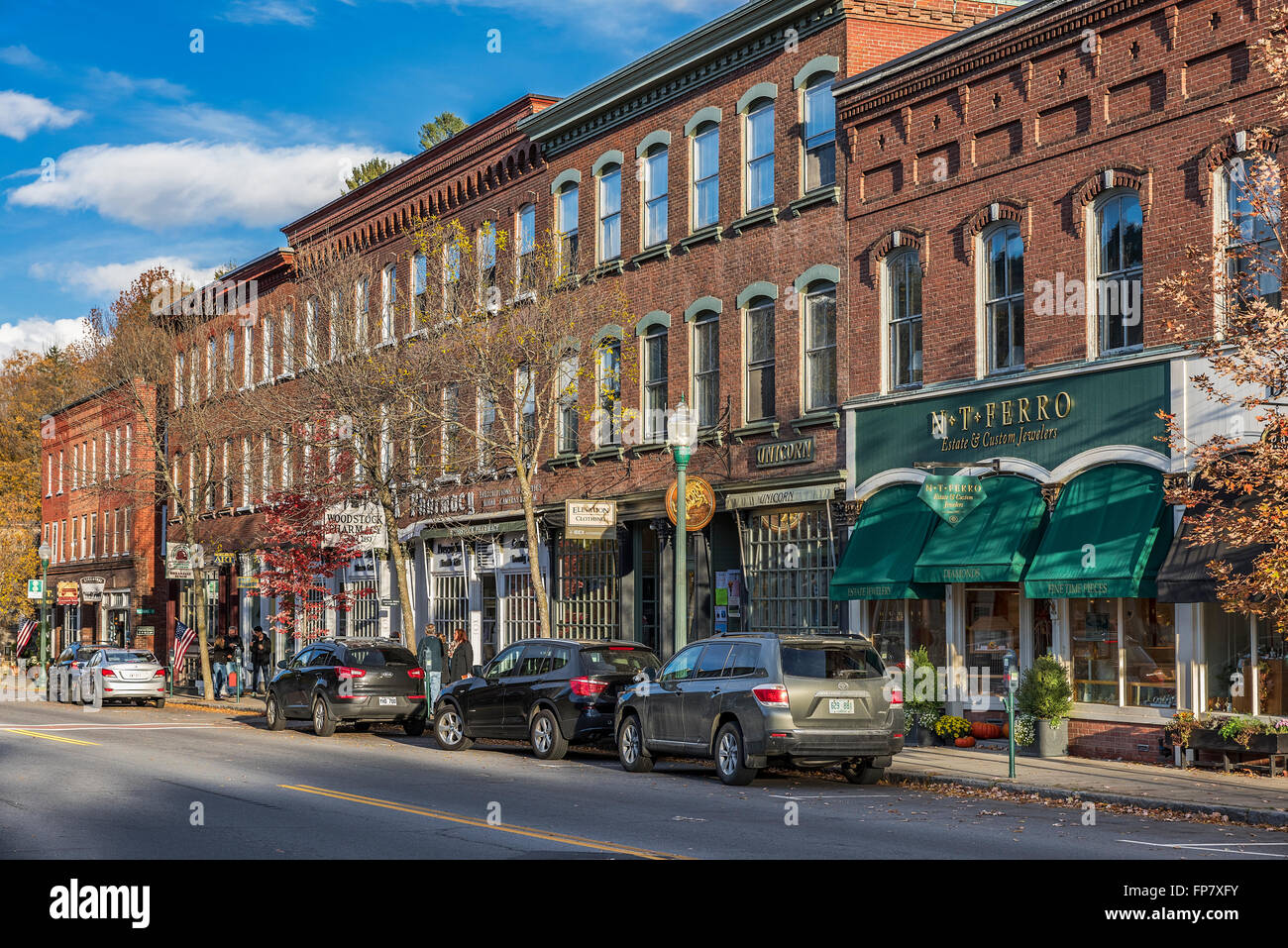 Strada principale dei negozi, Woodstock, Vermont, USA Foto Stock