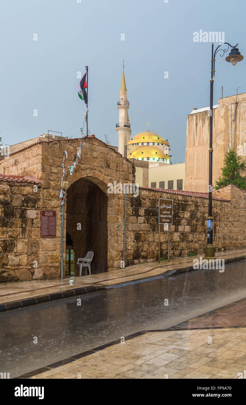 Le precipitazioni nella città di Madaba, Giordania Foto Stock