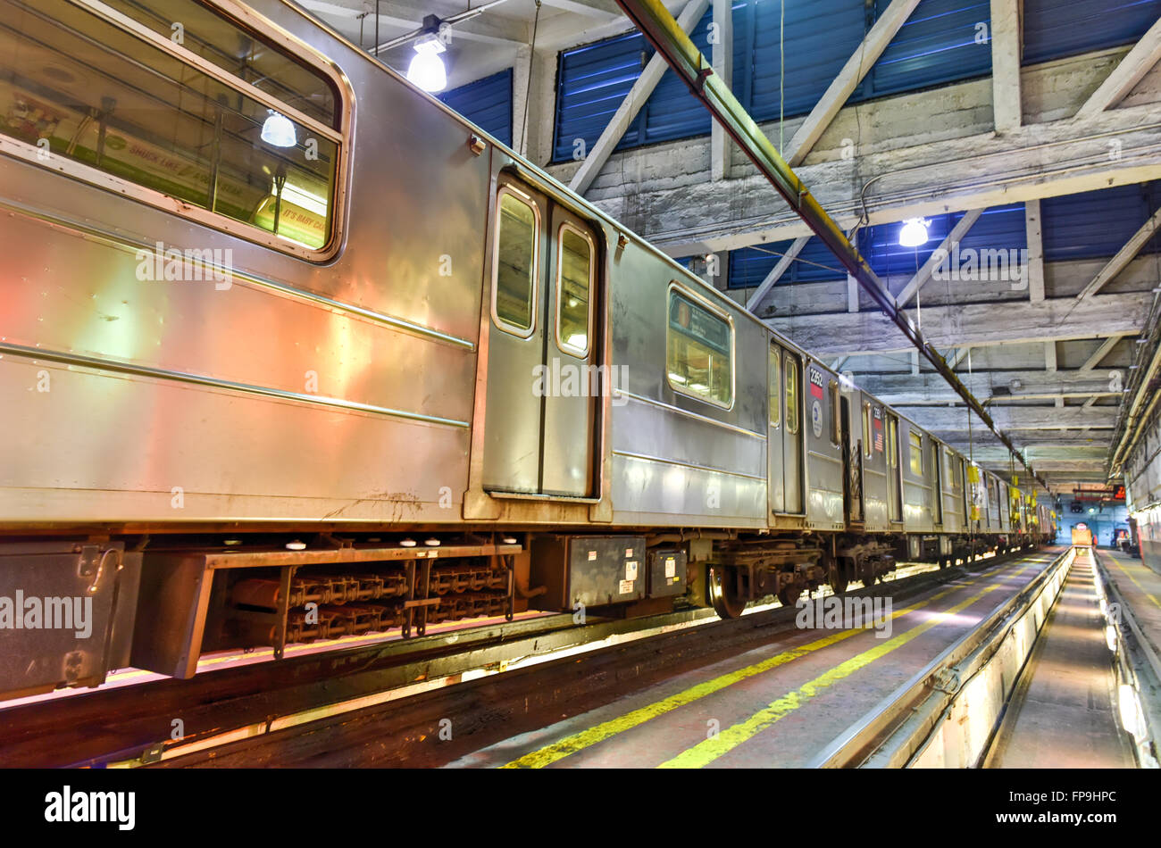 Bronx, New York - Gennaio 31, 2016: 240th Street treno cantiere (Van Cortlandt cantiere) per la manutenzione dei treni. Foto Stock
