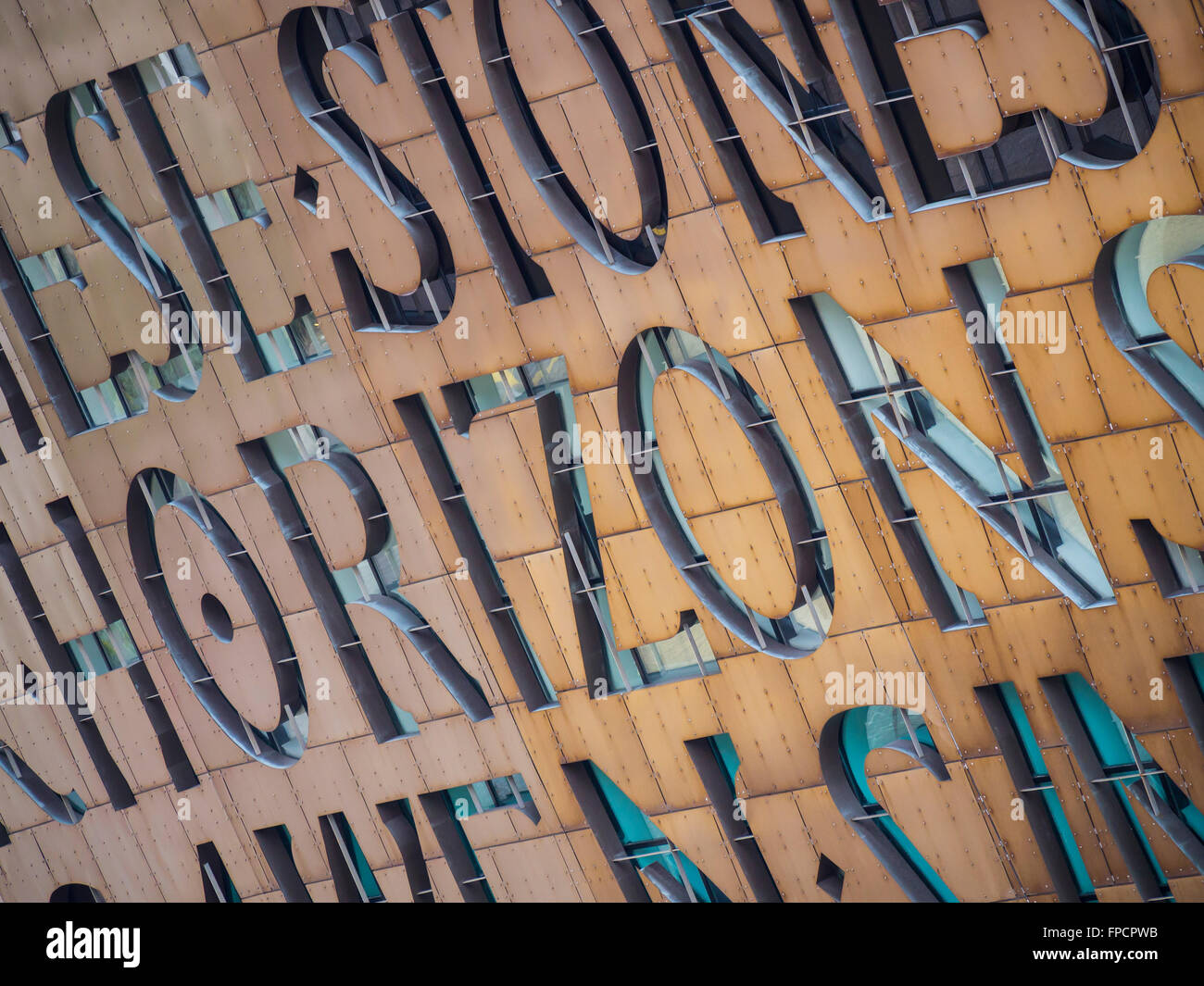 Wales Millennium Centre Cardiff Bay, Cardiff, South Glamorgan, Wales, Regno Unito, Europa Foto Stock