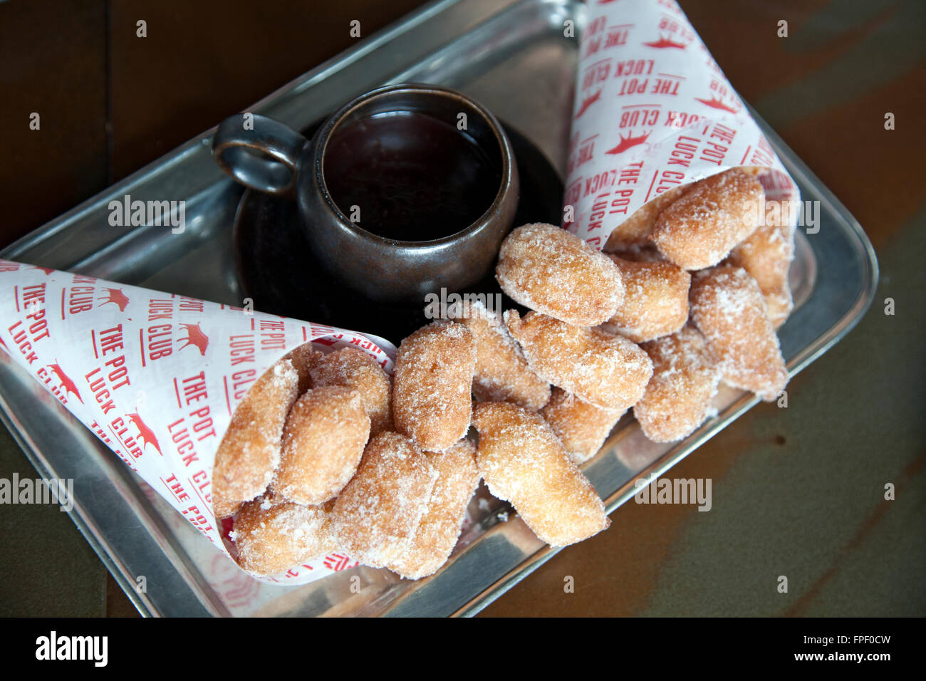 Poca fortuna Club Ristorante a Woodstock, Tonka Bean Churros - Cape Town - Sud Africa Foto Stock