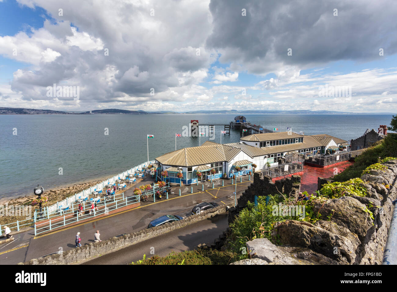 Mumbles Pier e il Cafe, Mumbles, nr Swansea, South Wales UK Foto Stock