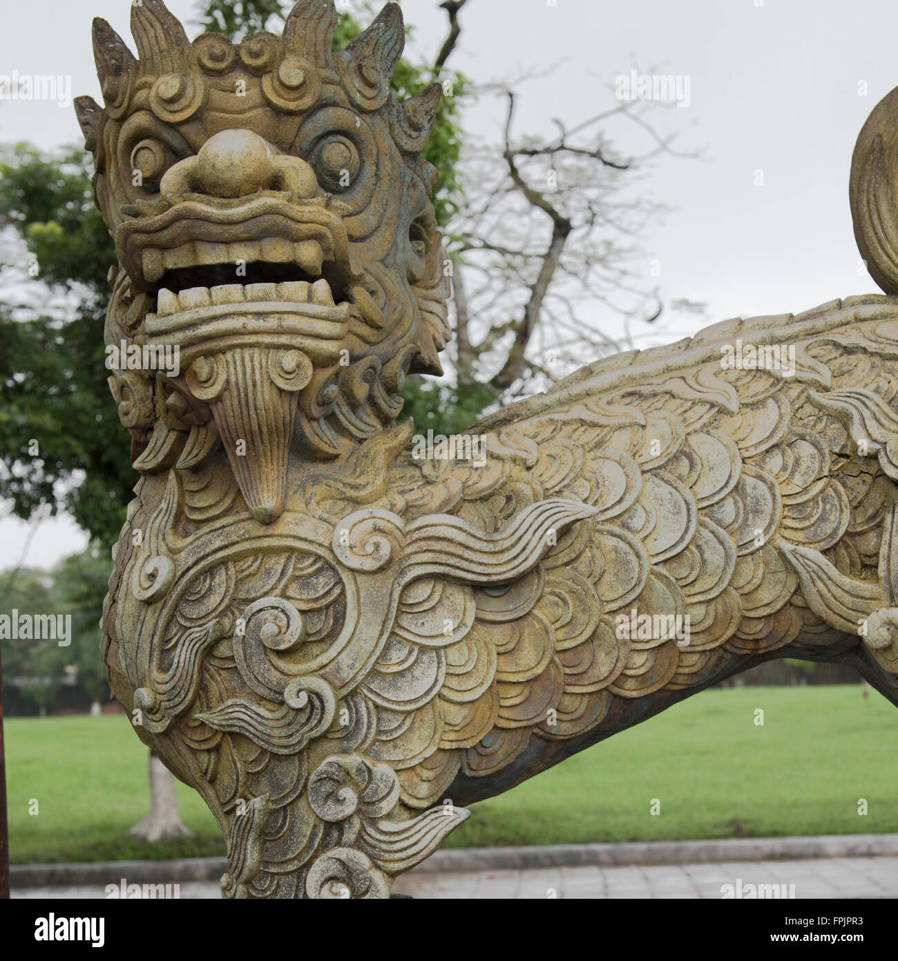 Un Cinese 'Unicorn' a guardia della città imperiale, tonalità, Vietnam Foto Stock