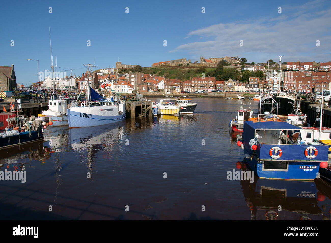 Whitby porto sul fiume Esk Foto Stock