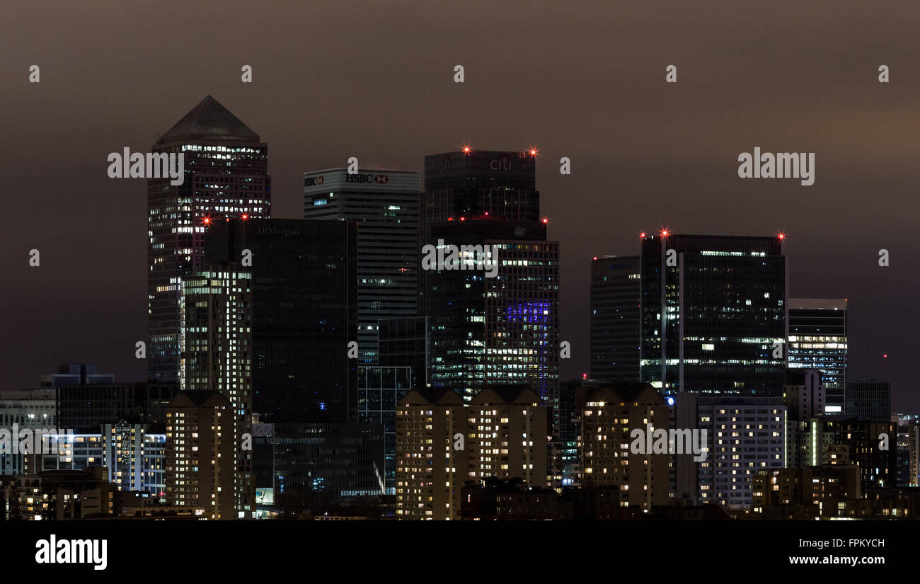 Londra, Regno Unito. Xix marzo, 2016. "Earth Hour' lights out su Canary Wharf business park edifici Credito: Guy Corbishley/Alamy Live News Foto Stock