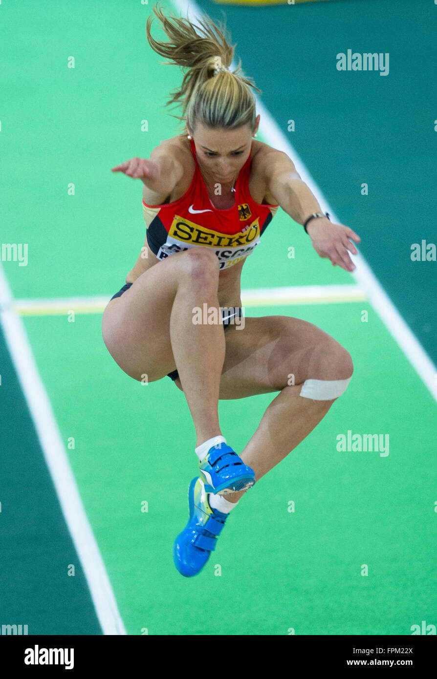 Portland, Stati Uniti d'America. Xix Mar, 2016. Kristin Gierisch di Germania compete in Donne Salto triplo Finale al 2016 IAAF Campionati mondiali Indoor presso la Oregon Convention Center a Portland, Oregon, Stati Uniti, il 19 marzo 2016. Kristin Gierisch ha vinto la medaglia d argento con 14.30 metri. © Yang Lei/Xinhua/Alamy Live News Foto Stock