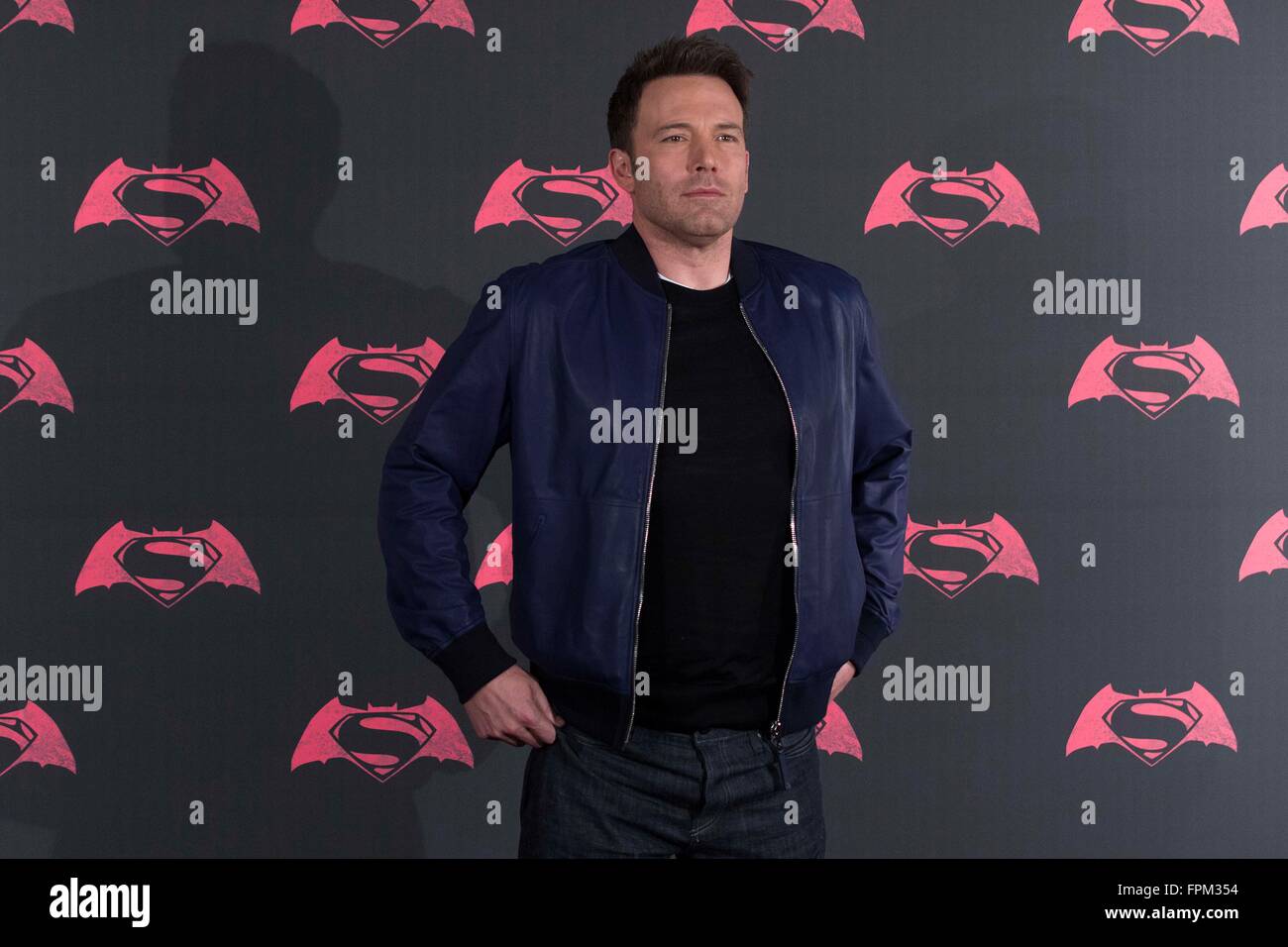 Città del Messico. Xix Mar, 2016. Attore Ben Affleck pone durante il photocall per promuovere il film Batman vs Superman, a Città del Messico, capitale del Messico, il 19 marzo 2016. © Alejandro Ayala/Xinhua/Alamy Live News Foto Stock