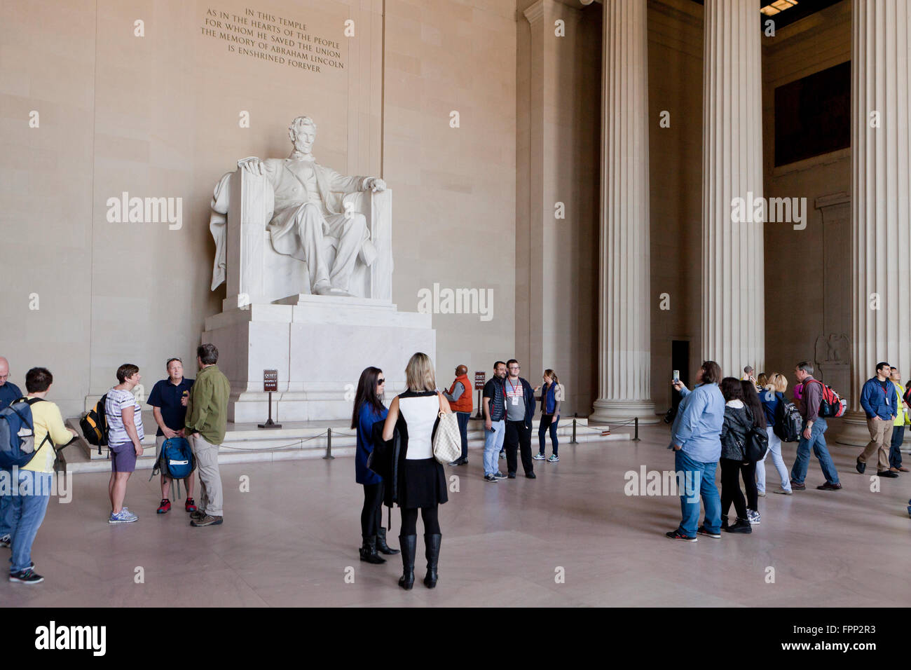 I turisti che visitano il Lincoln Memorial - Washington DC, Stati Uniti d'America Foto Stock