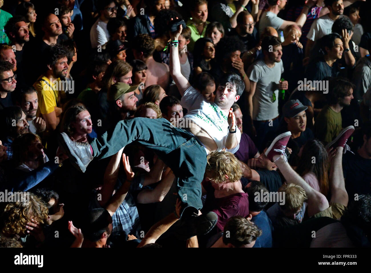 Barcellona - 30 Maggio: Udienza guardare un concerto presso Heineken Primavera Sound Festival 2014 (PS14). Foto Stock