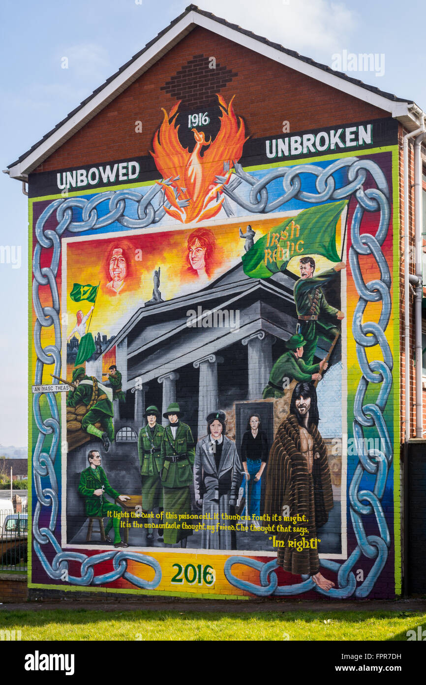 Nuovo 1916 Pasqua Rising murale centenario commemorativo 100 anni nella parte occidentale di Belfast. Foto Stock