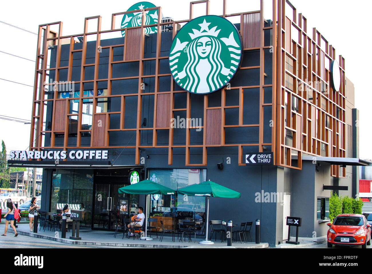 Starbucks Cafe drive through Foto Stock