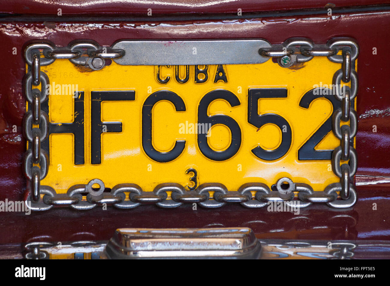 Close up dettaglio del numero di targa sulla parte posteriore della vettura a l'Avana, Cuba, West Indies, dei Caraibi e America centrale Foto Stock