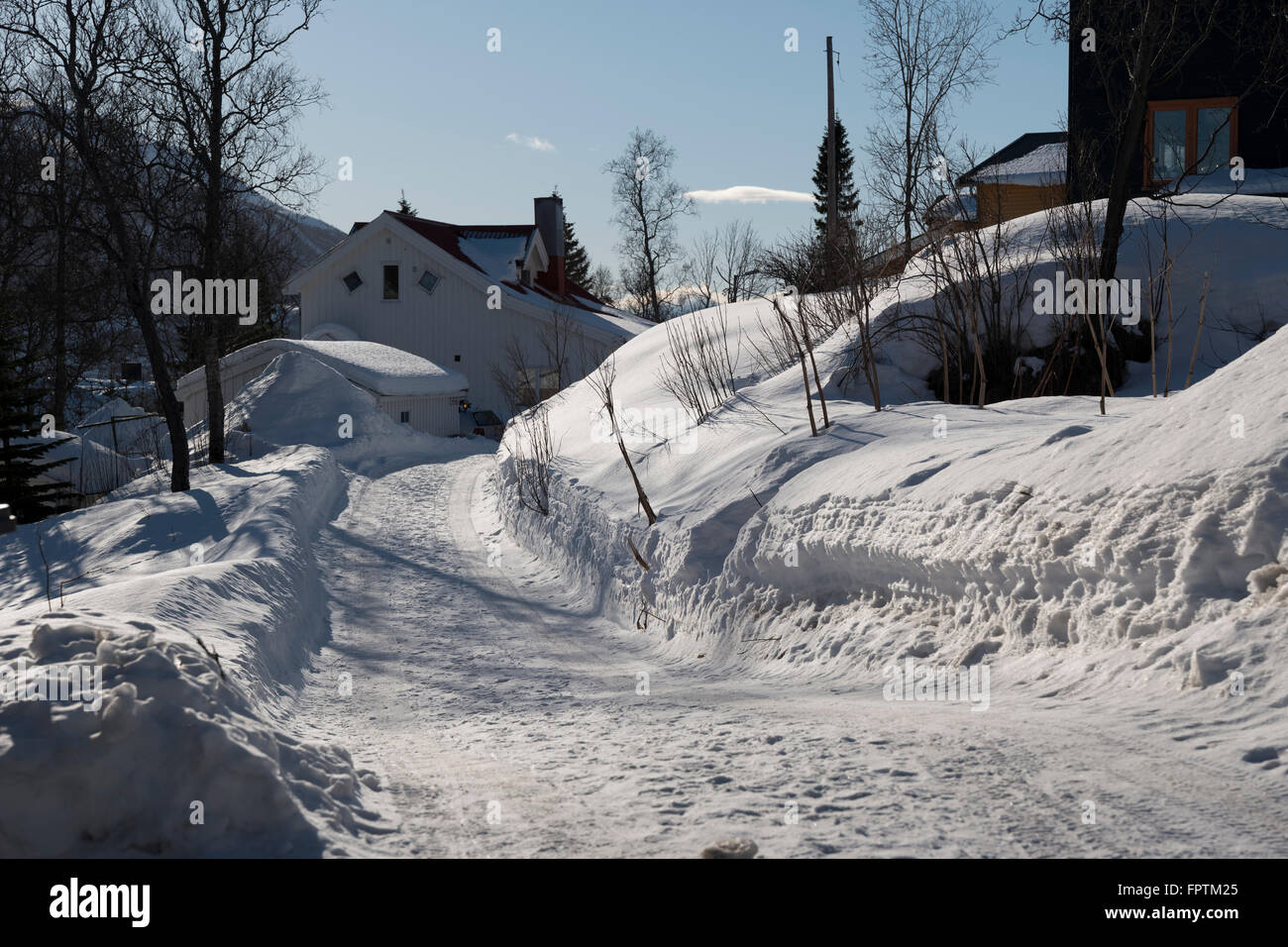 Tipici norvegesi street in Tromso durante l'inverno. Foto Stock