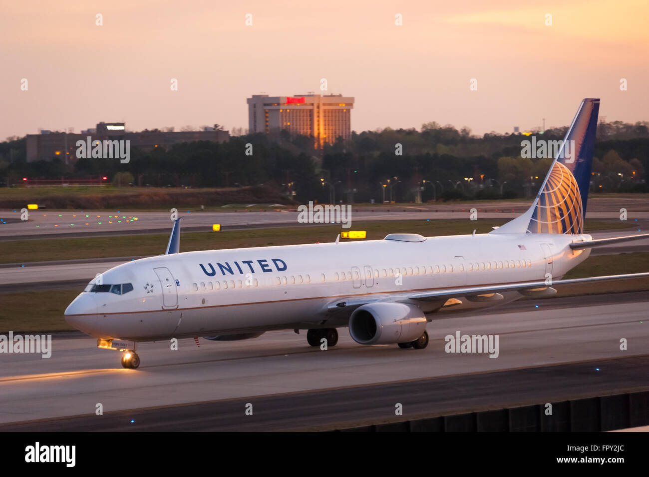 United Airlines jet del passeggero ad Atlanta International Airport di Atlanta, Georgia, Stati Uniti d'America. Foto Stock