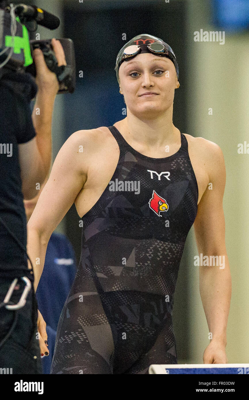 Louisville nuotatore Kelsi Worrell durante il NCAA donna Nuoto e Immersioni Subacquee campionato sabato 19 marzo, 2016 presso la Georgia Tech Campus Recreation Centre in Atlanta, GA. Giacobbe Kupferman/CSM Foto Stock