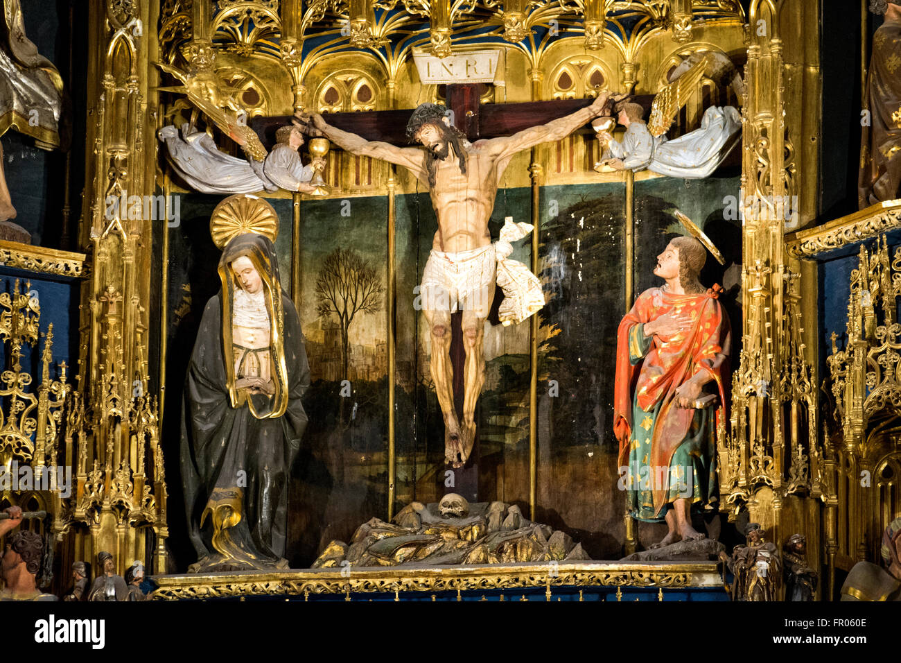 Oviedo, Spagna. Xx marzo, 2016. Scultura della crocifissione di Gesù, durante la Messa nella Cattedrale di Oviedo a Domenica delle Palme, che commemora Gesù" trionfale ingresso a Gerusalemme, il 20 marzo 2016 a Oviedo, Spagna. Credito: David Gato/Alamy Live News Foto Stock