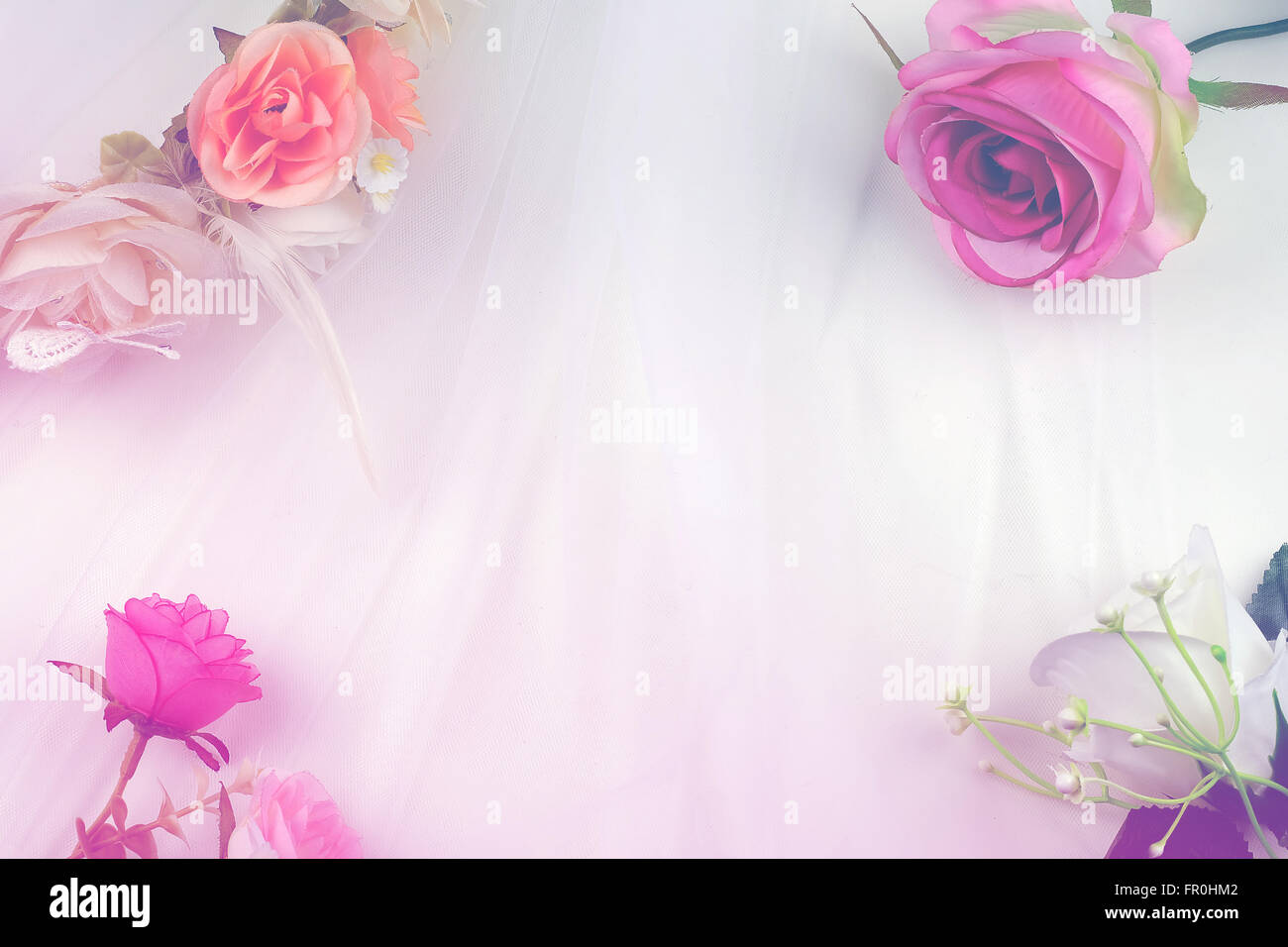 Matrimonio romantico sfondo color pastello con rose Foto Stock
