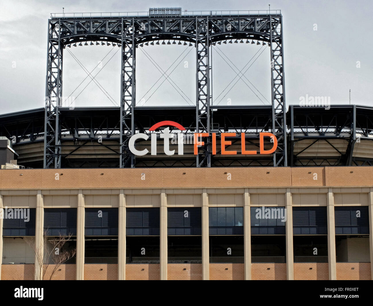 Citi Field, casa dei New York Mets squadra di baseball, come visto dall'esterno. Flushing, New York Foto Stock