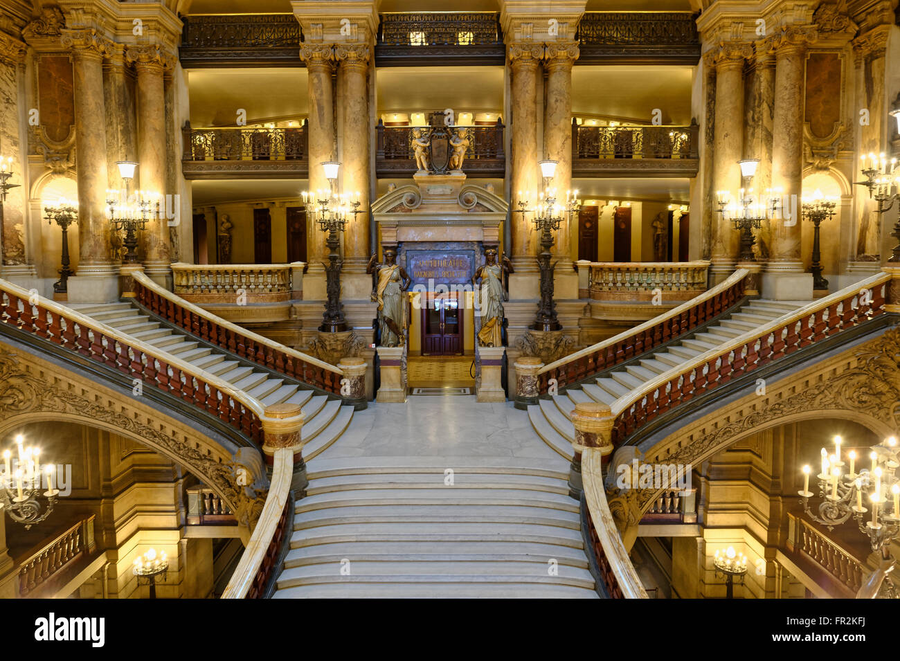 Opera Garnier, la grande scala, Parigi, Francia Foto Stock