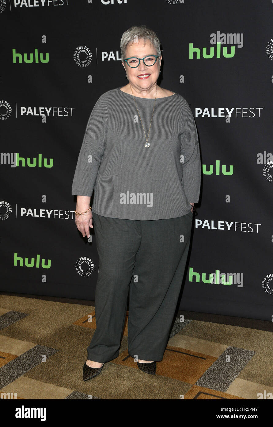 Hollywood, CA, Stati Uniti d'America. 20 Mar, 2016. 20 Marzo 2015 - Hollywood, Kathy Bates. Il Paley Center per la media annuale xxxiii PaleyFest di Los Angeles - La notte di chiusura presentazione: ''American orrore storia: Hotel'" tenutasi presso il Teatro Dolby. Photo credit: F.Sadou/AdMedia Credito: F.Sadou/AdMedia/ZUMA filo/Alamy Live News Foto Stock